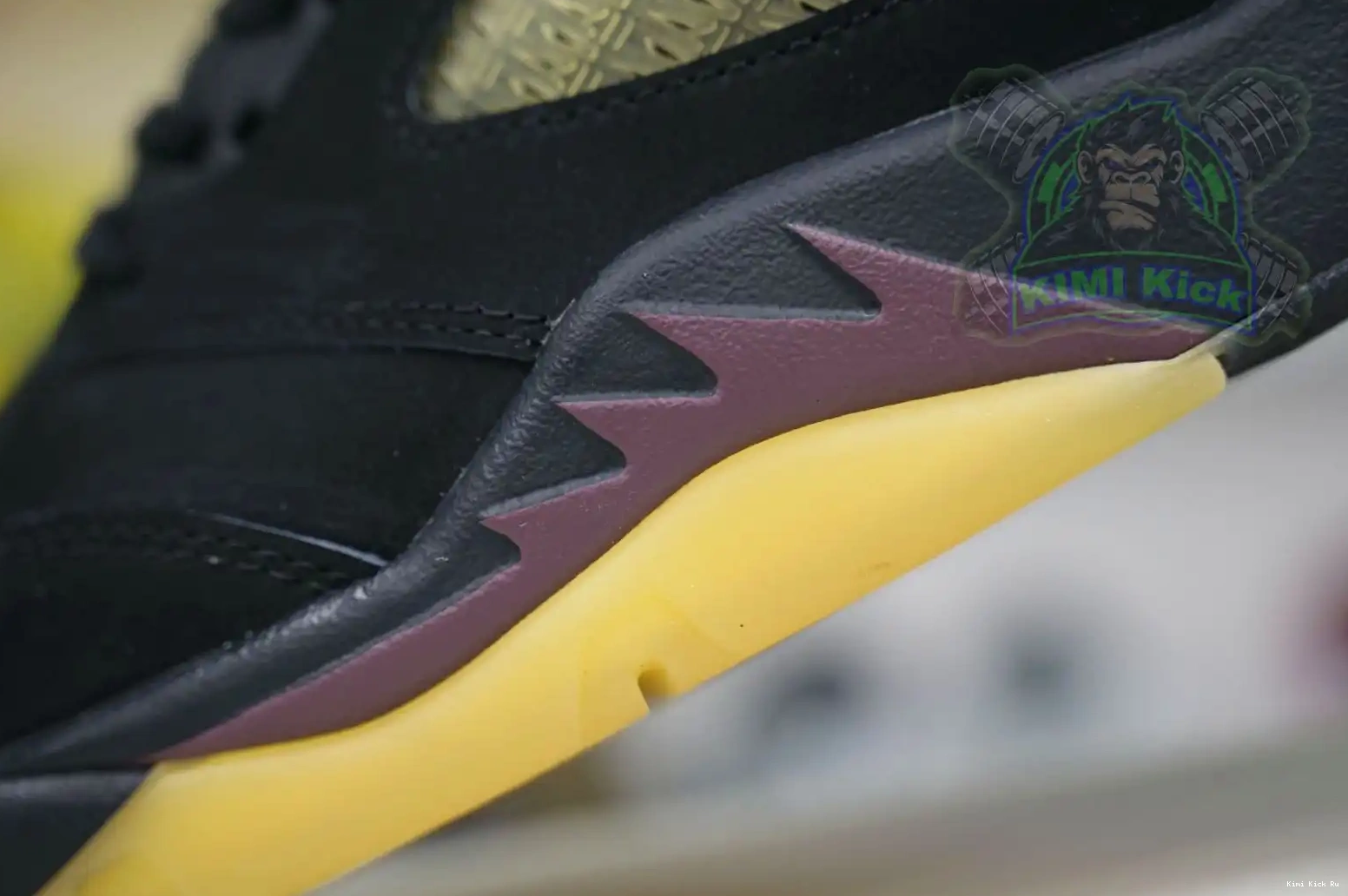 Jordan A MANIÉRE 5 x MA Kimikick Air 0817